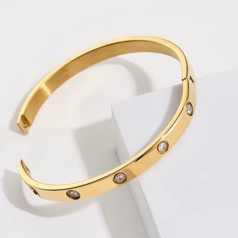 18K Open Cuff Bangle Bracelet